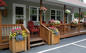 Country Cottages And Motel